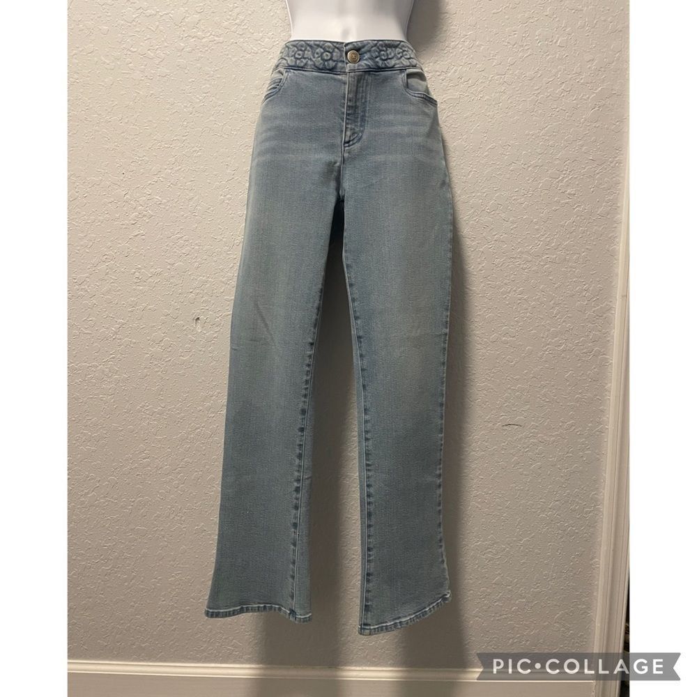 SOLD Chanel Flower Straight Leg Jeans Light Wash Embroidered Logo Zip 5 Pocket